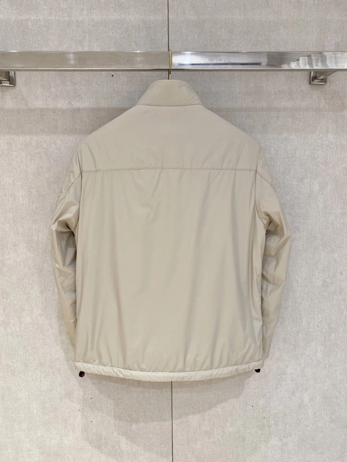 Zegna ： ， ， ， 、 ， ； ， Breathable， ， ， 。 ： ， ， ， ； ， ， ； ， ； logo， ， 。 ： ， ， ； ， ， T 、 、 ； ， ； ， ， ； ， ， 。 ： 、 、 ， ， Versatile 。 ：Cream White、 、Black （ Gray ） Sizes：M-4XL